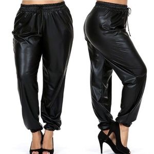 ❤️‍🔥 NWT Nordstrom Vegan Leather Ankle Leggings Pants